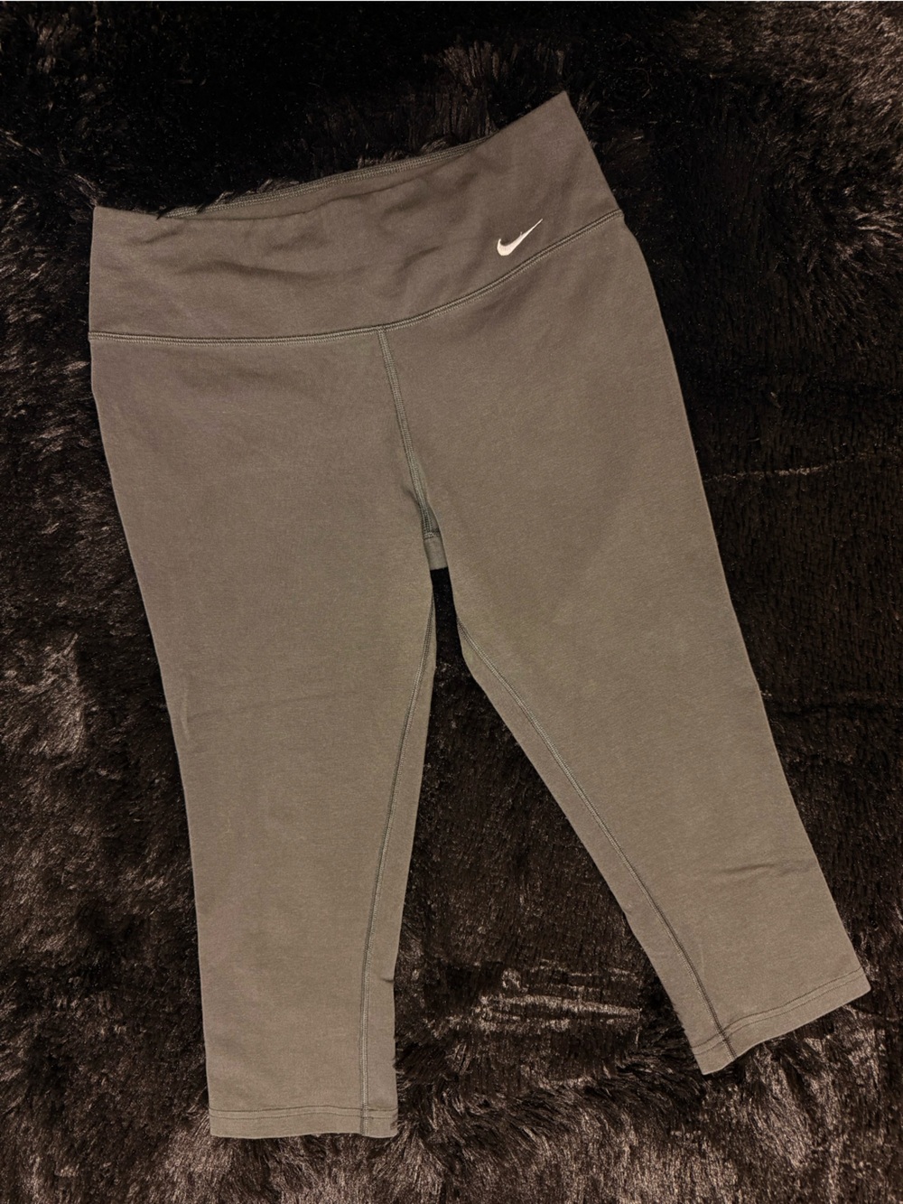 Nike Gray Cropped Athletic Leggings with White Swoosh